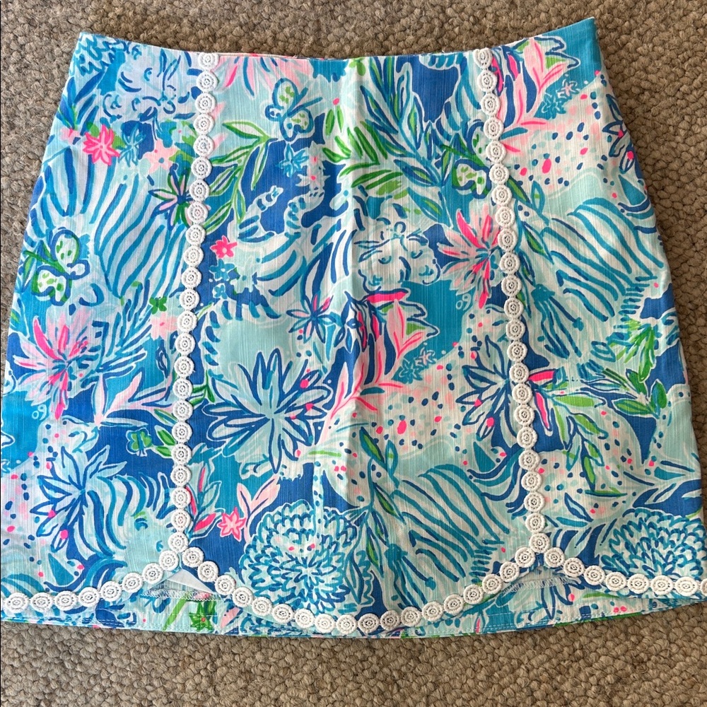 Lilly Pulitzer Patty Skort with Coastal Blue Lion Around Print